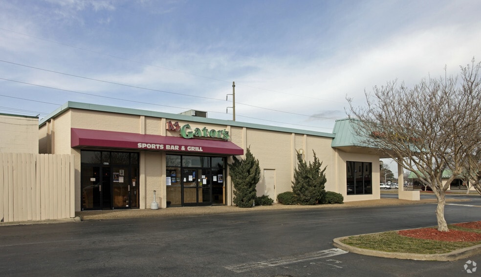 1637-1641 Hilltop West Shopping Ctr, Virginia Beach, VA for lease - Building Photo - Image 2 of 4