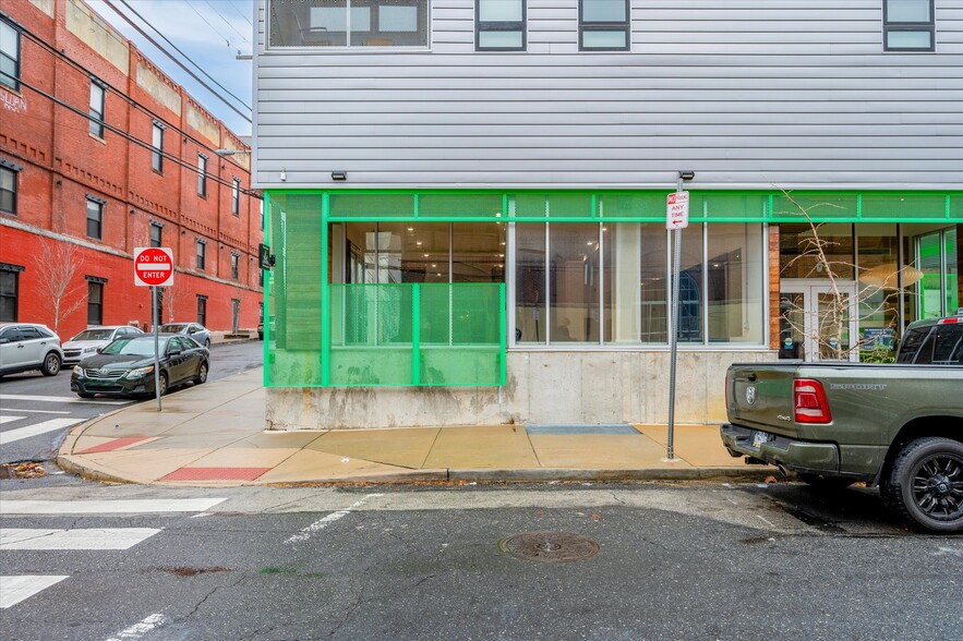 1501 N 31st St, Philadelphia, PA for lease - Building Photo - Image 2 of 32