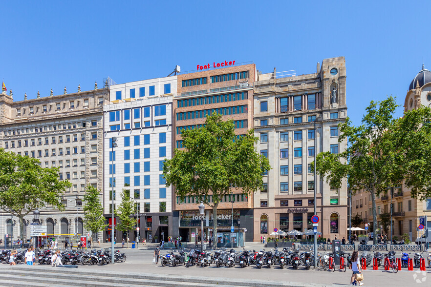 Plaça De Catalunya, Barcelona, Barcelona for lease - Building Photo - Image 3 of 5