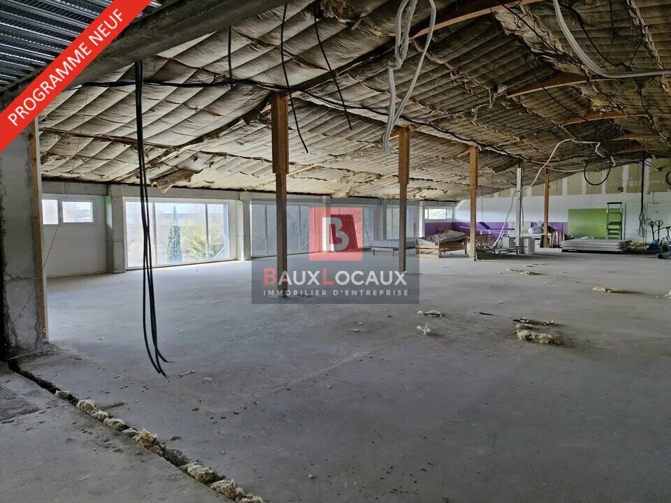 Office in Éguilles for lease Interior Photo- Image 1 of 4