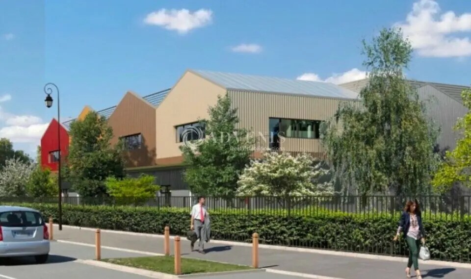 Flex in Montgeron for sale - Building Photo - Image 1 of 2