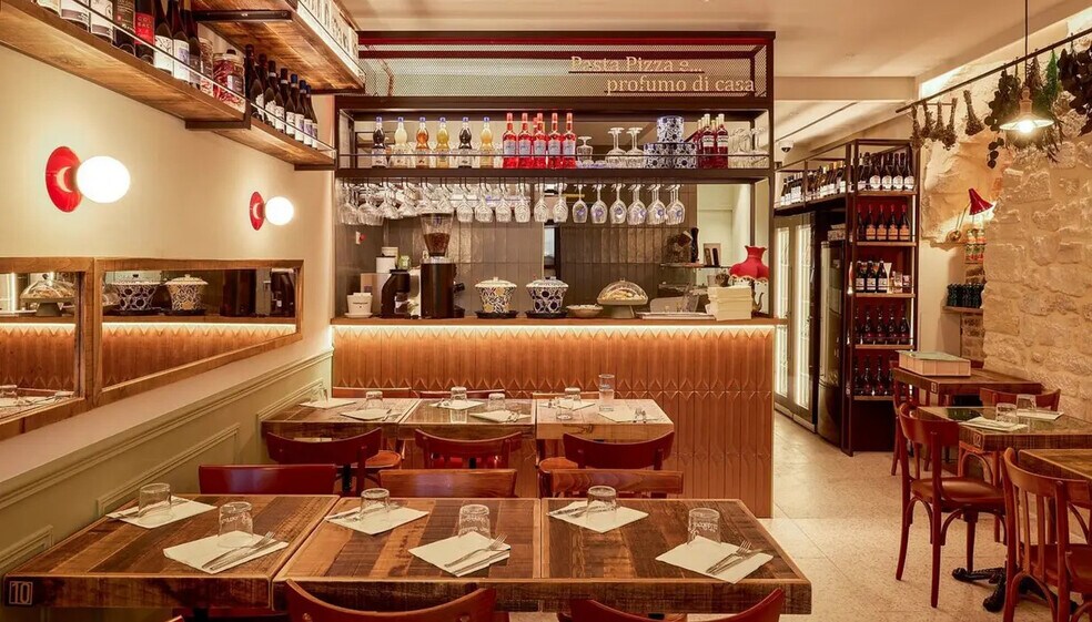 14 Rue Mandar, Paris for sale - Interior Photo - Image 2 of 4