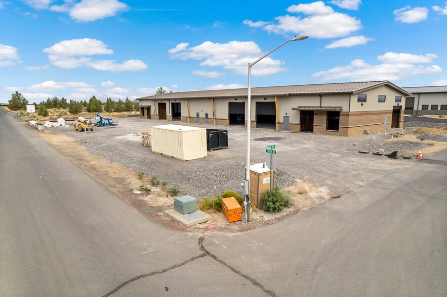 Page Ct, Prineville, OR for lease - Building Photo - Image 2 of 7