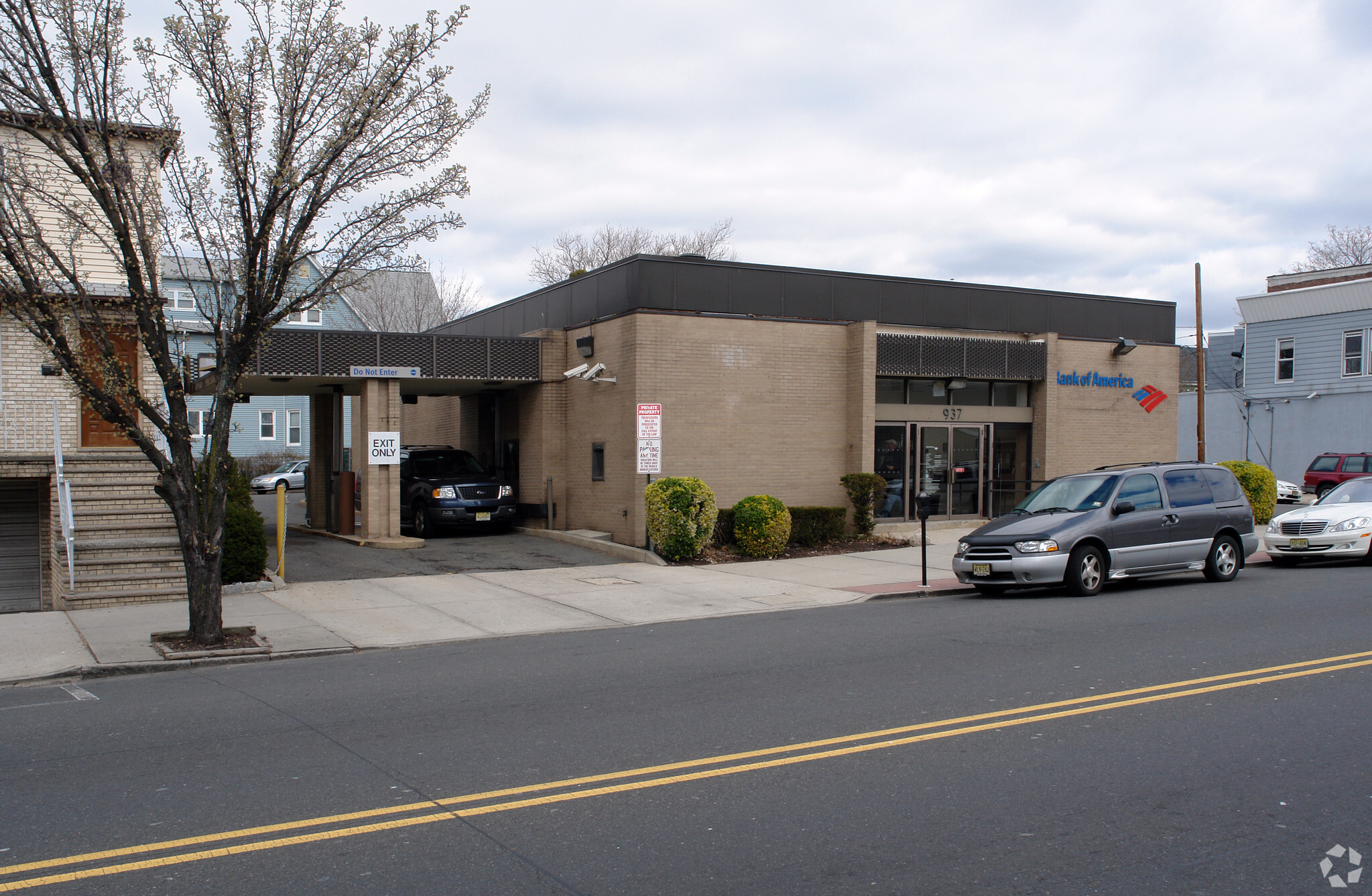 937 Broadway, Bayonne, NJ for lease Primary Photo- Image 1 of 4