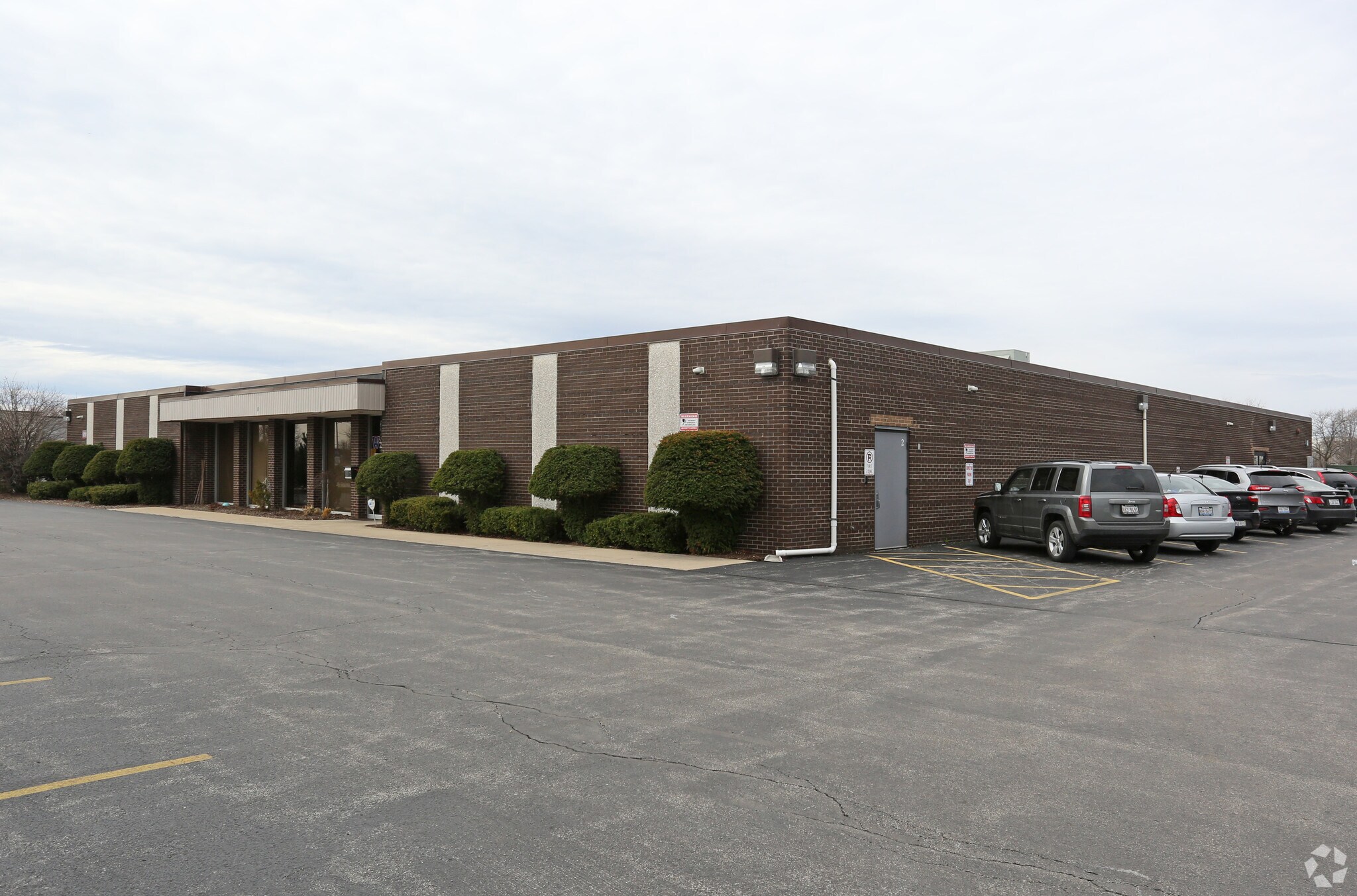 1720 N Randall Rd, Aurora, IL for sale Primary Photo- Image 1 of 1