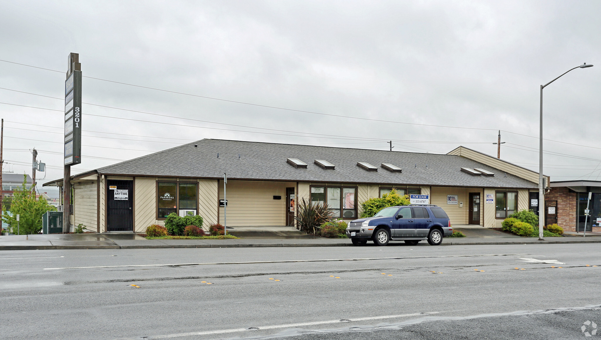 3201 Broadway, Everett, WA for sale Primary Photo- Image 1 of 1