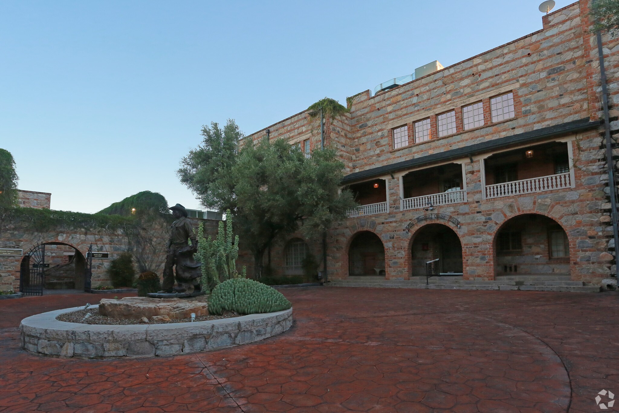 6400 E El Dorado Cir, Tucson, AZ 85715 Mountain Oyster Club