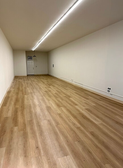5990 1/2 W Pico Blvd, Los Angeles, CA for lease - Interior Photo - Image 3 of 12