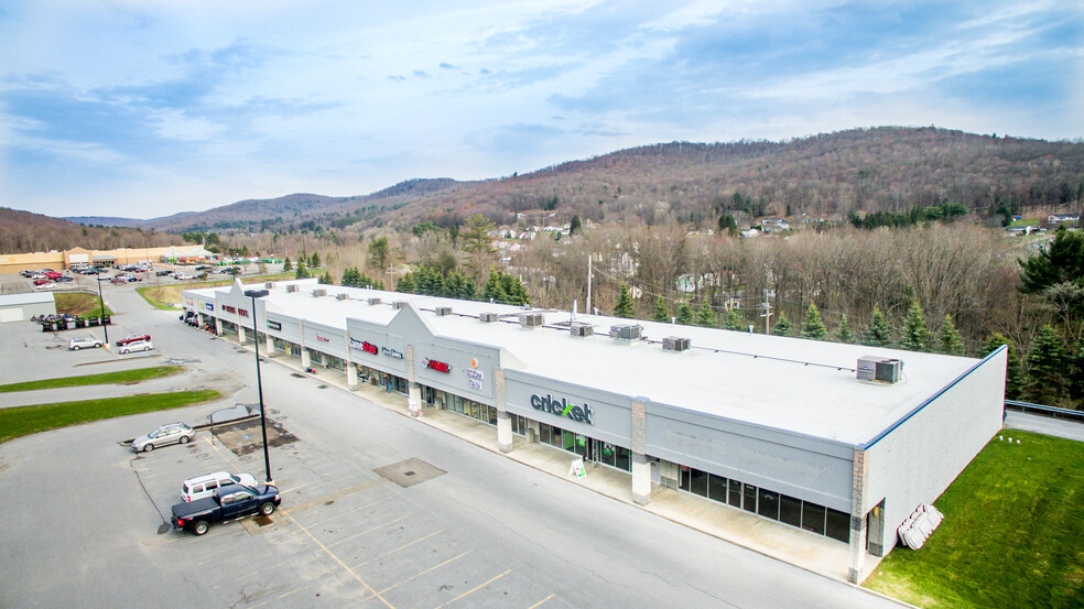 18-50 Foster Brook Blvd, Bradford, PA for lease - Building Photo - Image 1 of 1