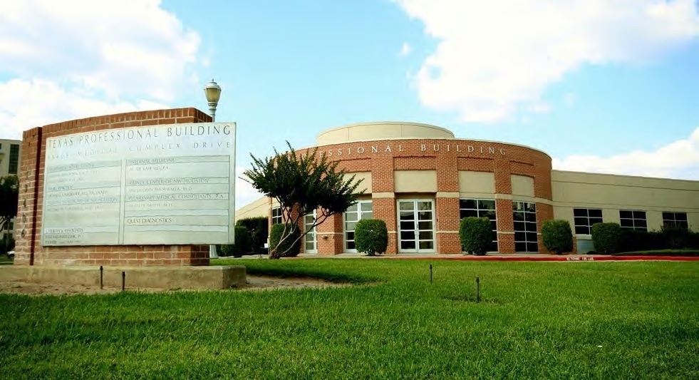 13406 Medical Complex Dr, Tomball, TX for lease - Building Photo - Image 2 of 11