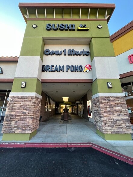 1350 Grant Rd, Mountain View, CA for lease - Building Photo - Image 3 of 18