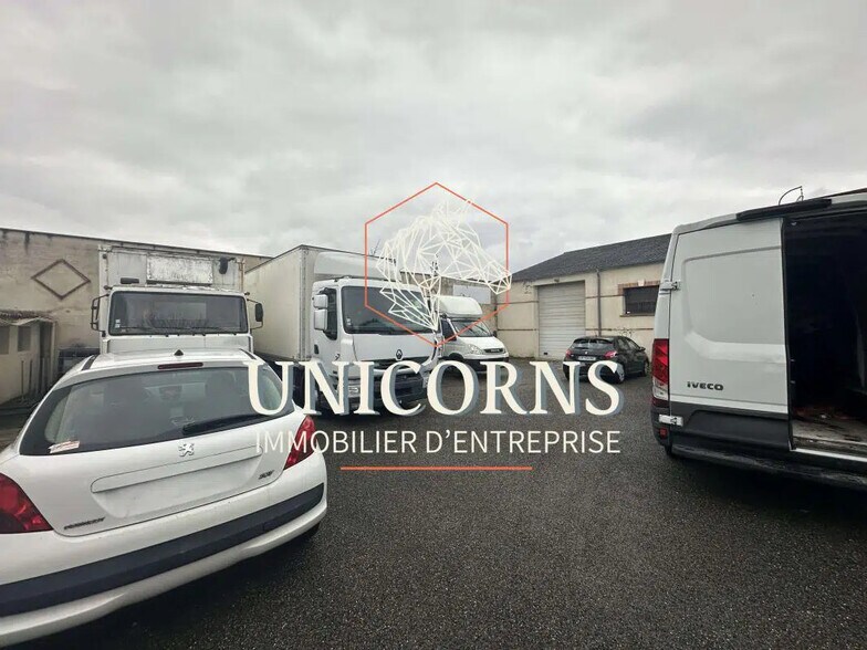 Industrial in Colomiers for lease - Building Photo - Image 1 of 5