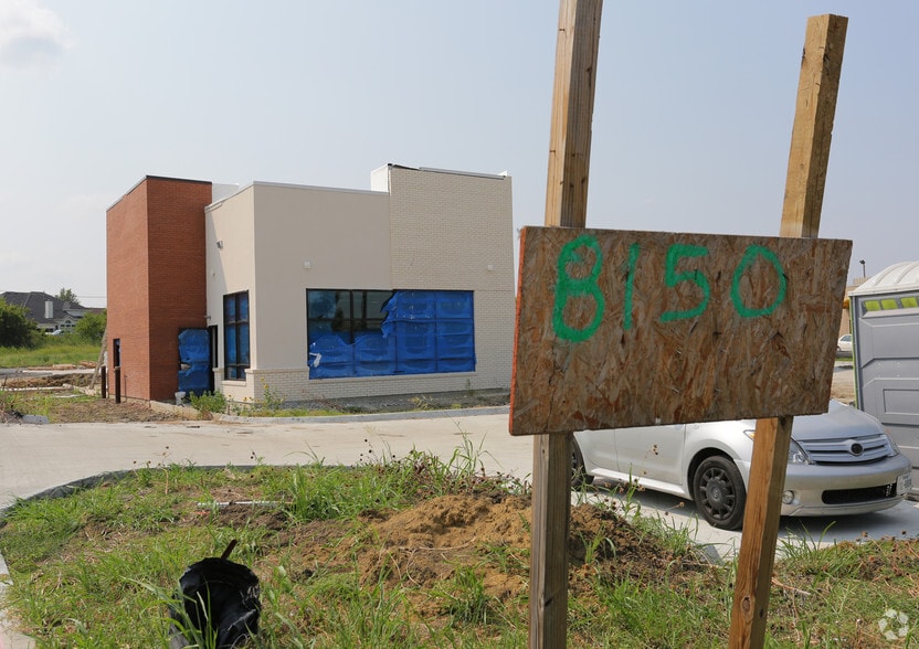 8150 Matlock Rd, Arlington, TX for lease - Building Photo - Image 3 of 7