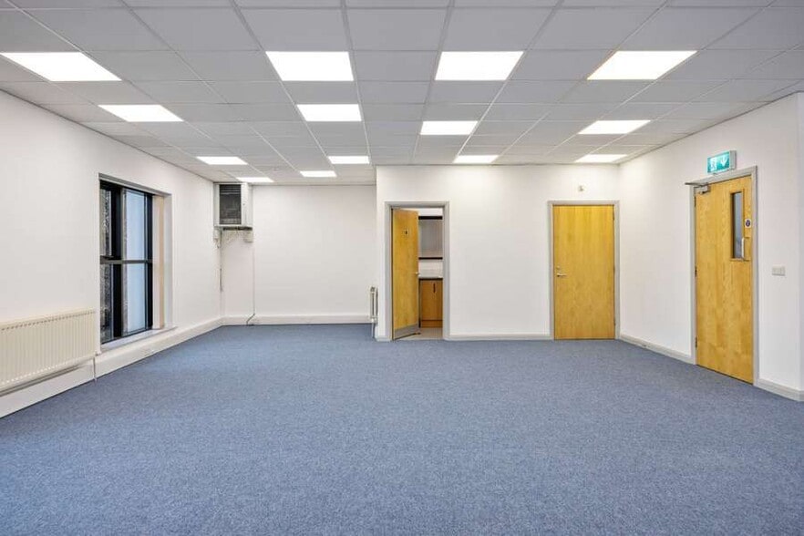 232-242 Belmont Rd, Belfast for sale - Building Photo - Image 3 of 4