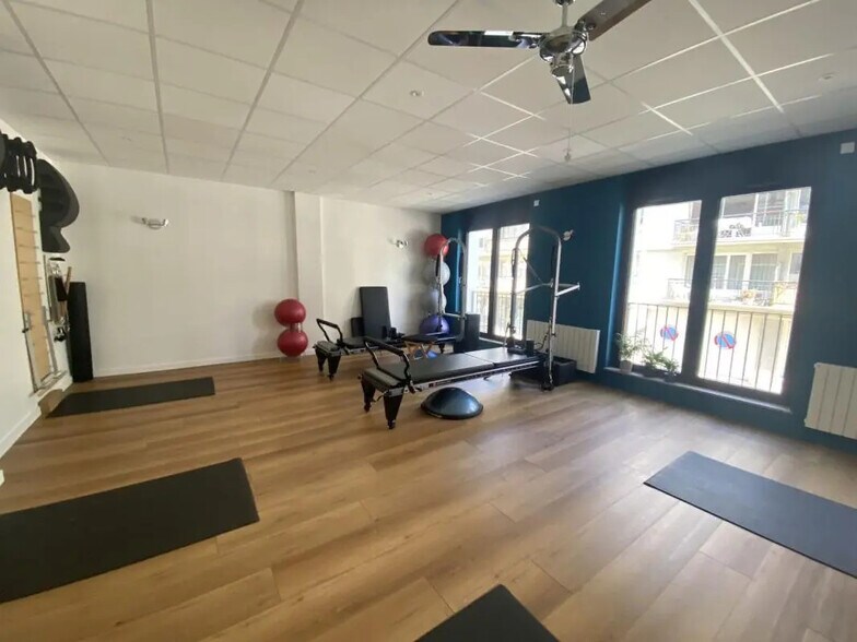 Office in Le Havre for lease - Building Photo - Image 2 of 7