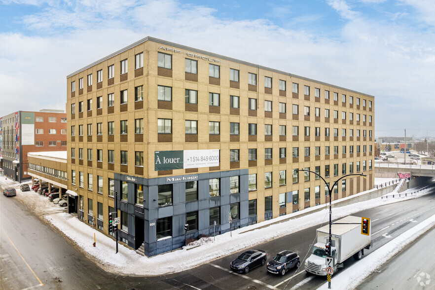 600 Rue Chabanel O, Montréal, QC for lease - Building Photo - Image 1 of 8