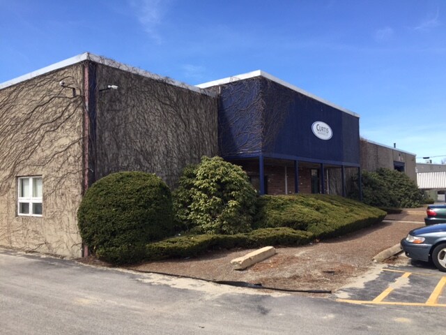 121 Higgins St Worcester Ma 01606 Loopnet Com