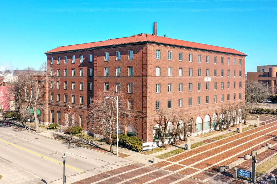 1027 Manchester Ave, Middletown, OH for sale - Primary Photo - Image 1 of 1