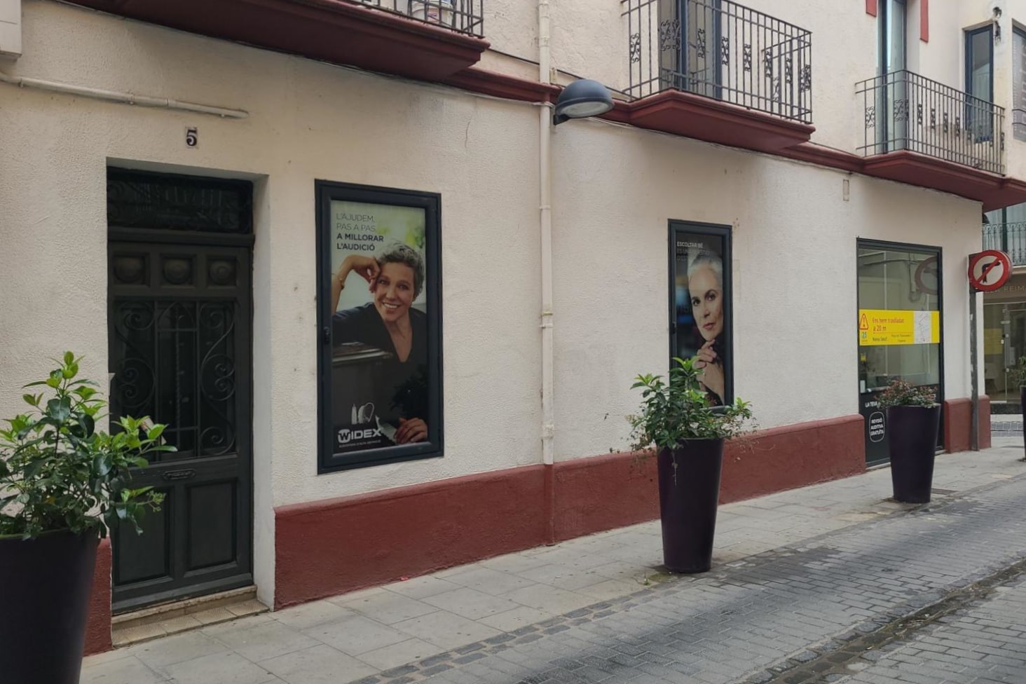 Retail in Figueres, Gerona for lease Interior Photo- Image 1 of 15