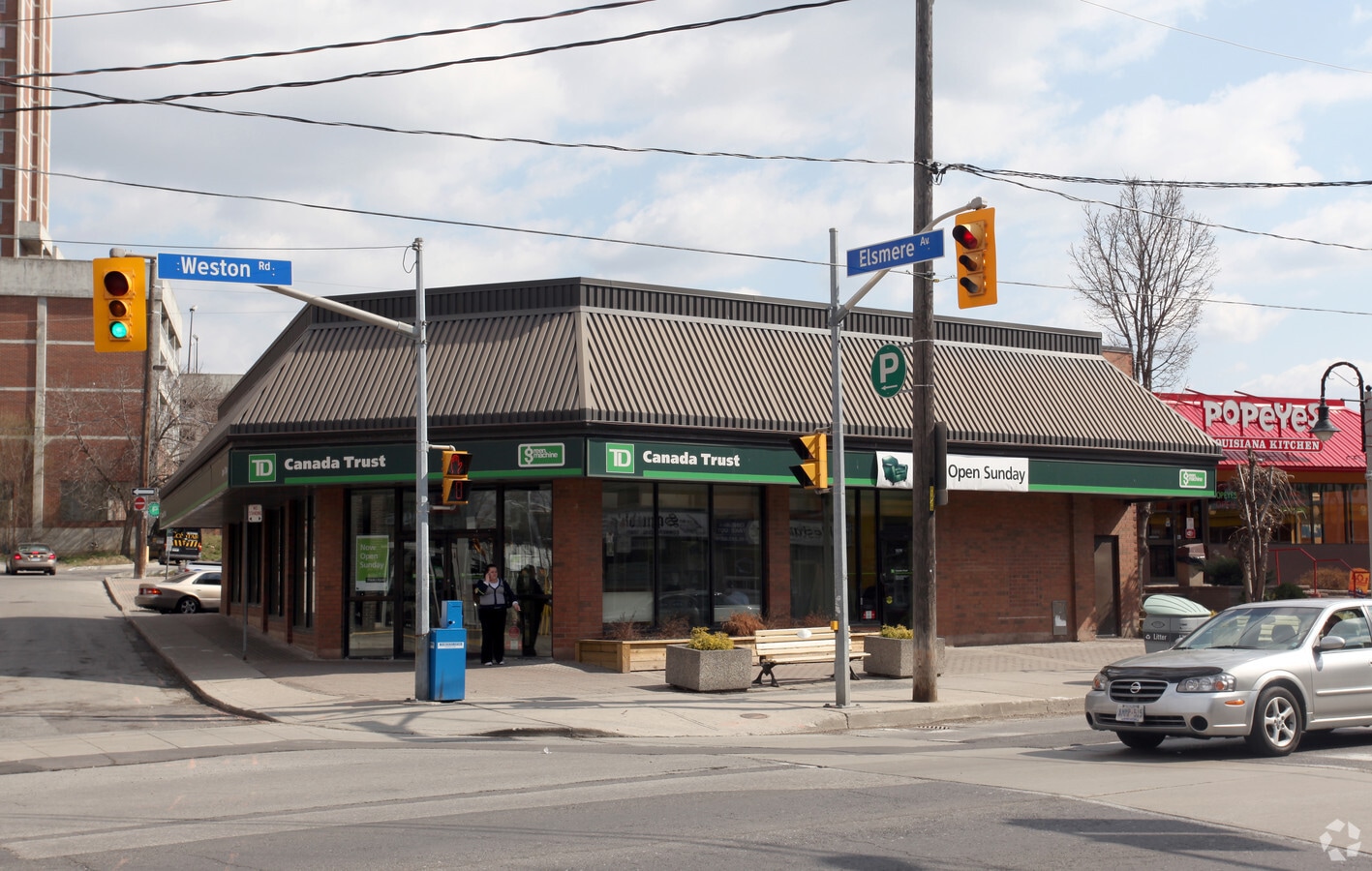 1979 Weston Rd, Toronto, ON M9N 1W8