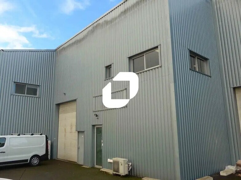 Flex in Villenave-d'Ornon for lease - Building Photo - Image 2 of 16