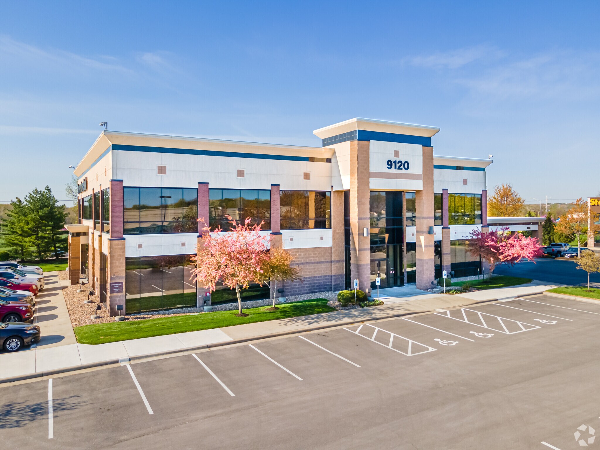 9120 W 135th St, Overland Park, KS for sale Primary Photo- Image 1 of 1