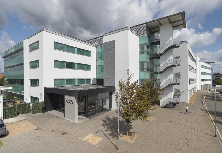 100 Hercules Way, Watford for lease - Primary Photo - Image 1 of 8