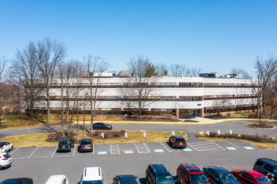 5100 W Tilghman St, Allentown, PA for lease - Building Photo - Image 1 of 6