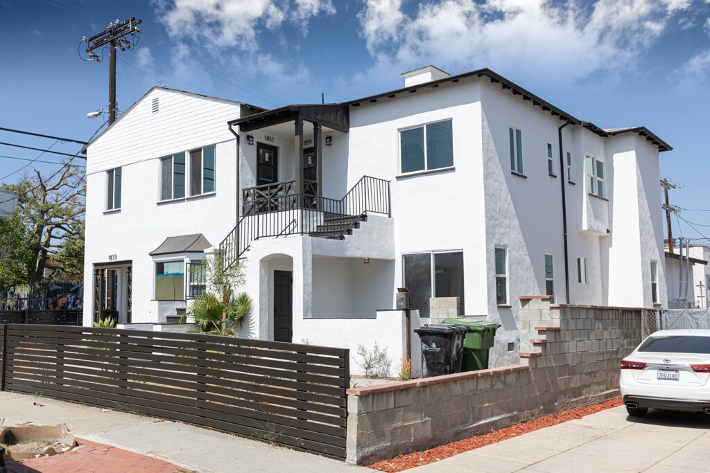 1855 S Mansfield Ave, Los Angeles, CA 90019
