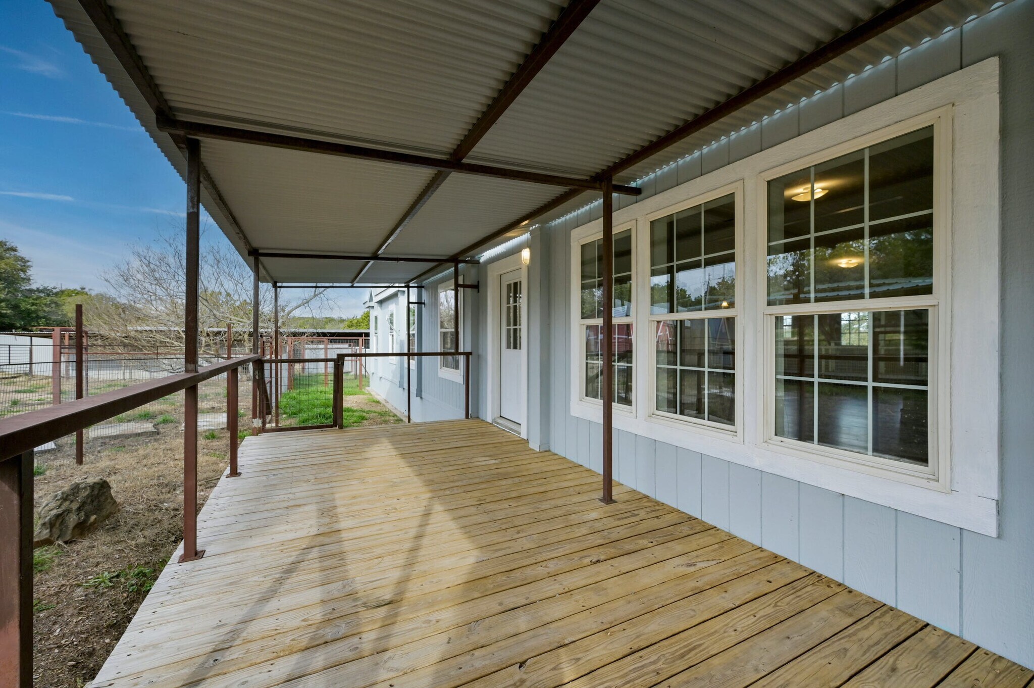 1740 W Fitzhugh Rd, Dripping Springs, TX 78620 4.64 Acres