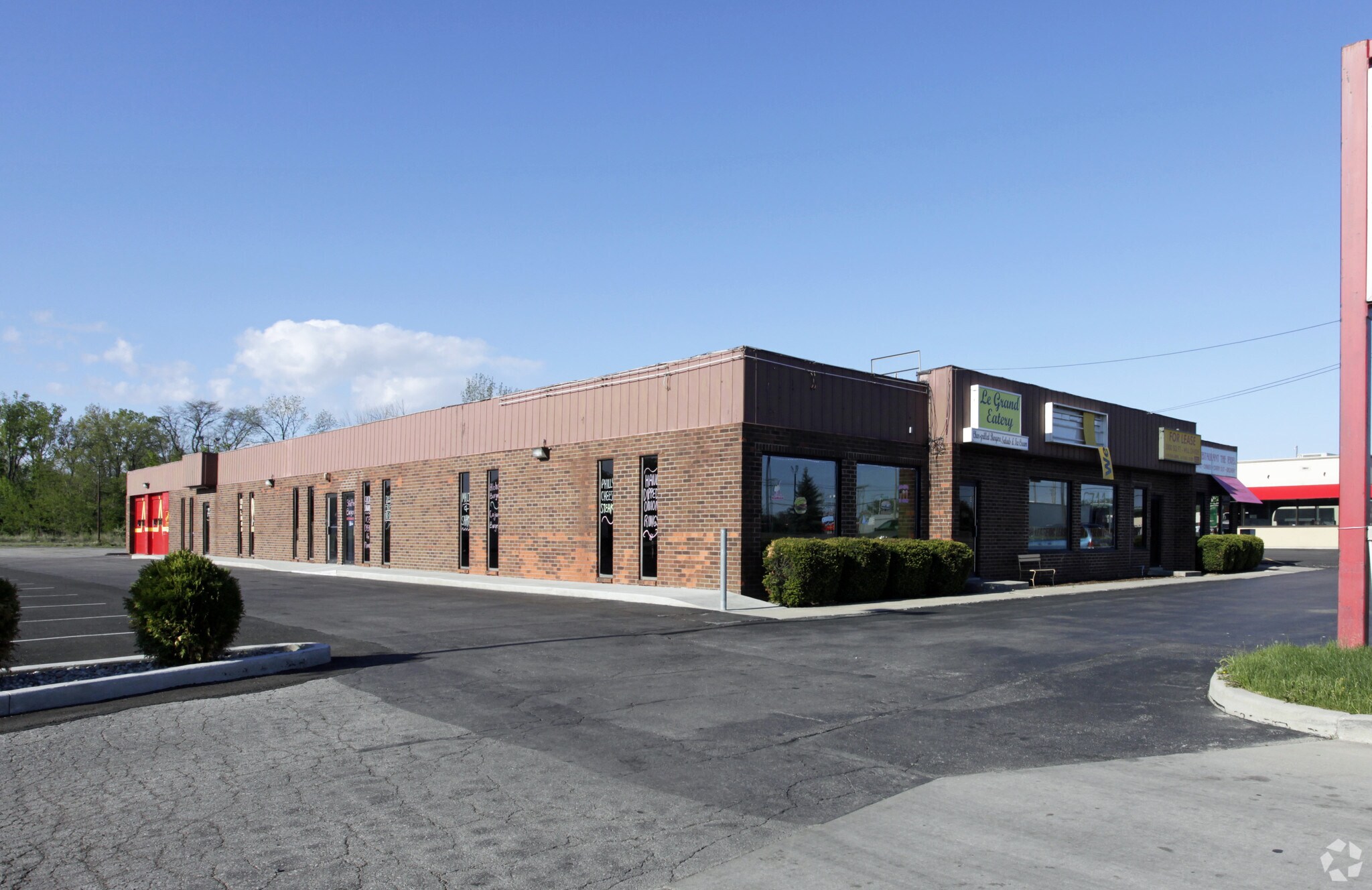 6711 Airport Hwy, Holland, OH for sale Primary Photo- Image 1 of 1