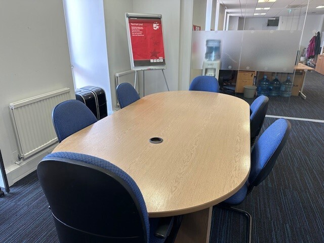 12-15 Packhorse Rd, Gerrards Cross for lease - Building Photo - Image 3 of 6