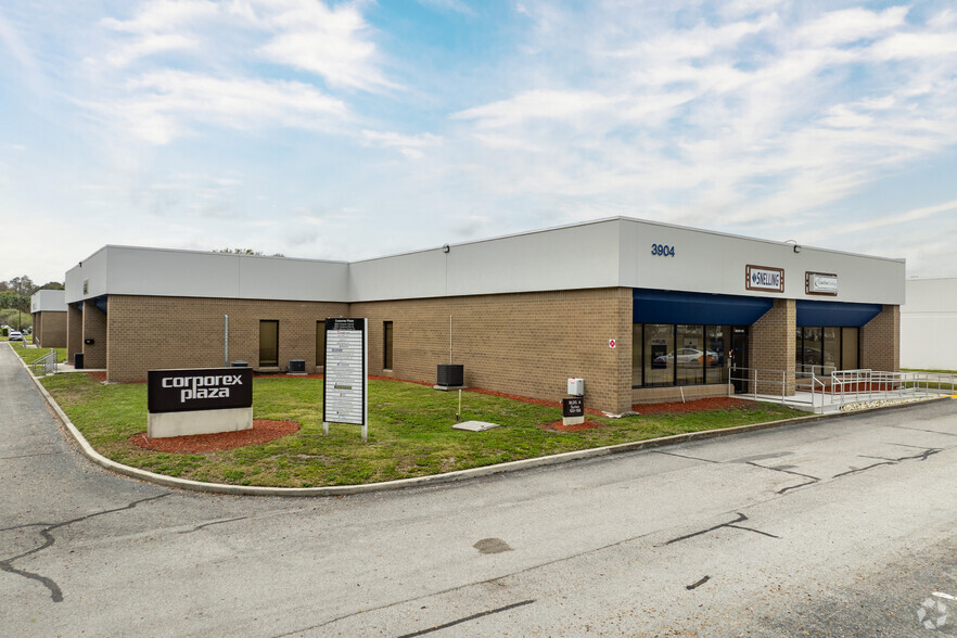 3902 Corporex Park Dr, Tampa, FL for lease - Building Photo - Image 3 of 16