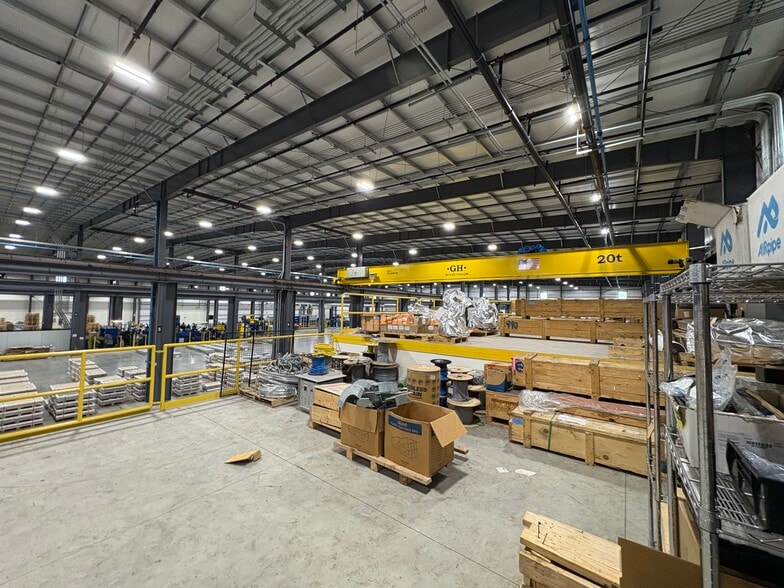 4401 S Cowan Rd, Muncie, IN for sale - Building Photo - Image 3 of 6