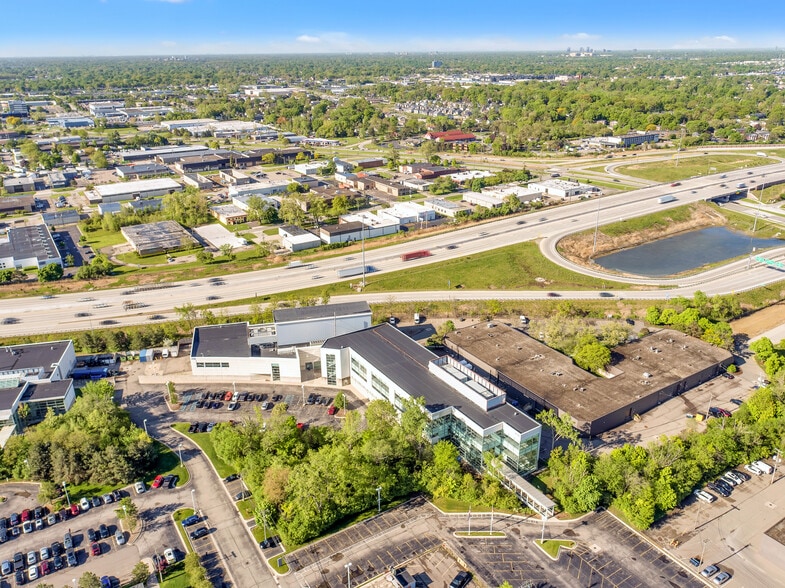 2716 Daley Dr, Troy, MI for sale - Building Photo - Image 3 of 4