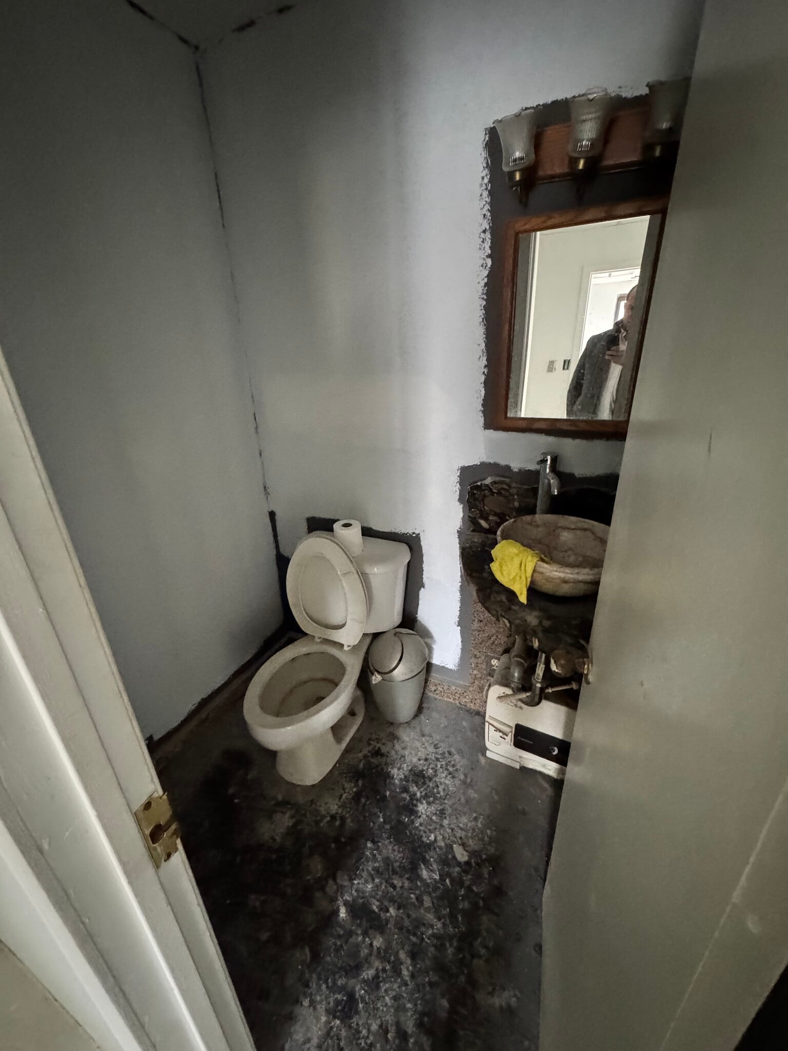 1654 Crofton Blvd, Crofton, MD for lease Interior Photo- Image 1 of 6