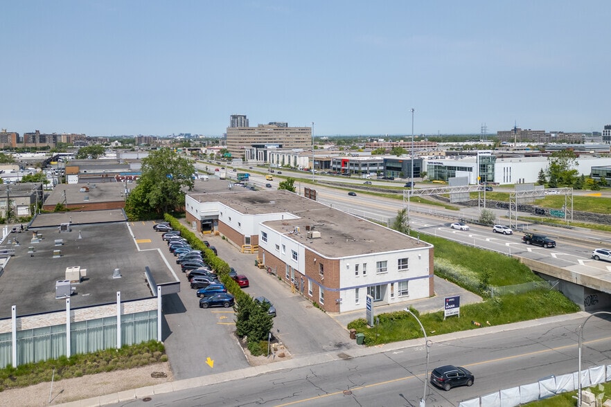 25 Rue Gince, Saint-Laurent, QC for lease - Aerial - Image 3 of 3