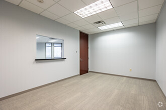 160 Clairemont Ave, Decatur, GA for lease Interior Photo- Image 2 of 6