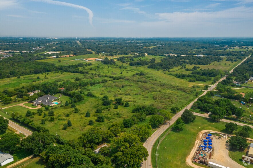 7430 Eden Rd, Kennedale, TX 76060