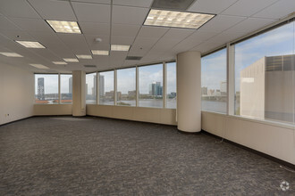 225 Water St, Jacksonville, FL for lease Interior Photo- Image 2 of 4