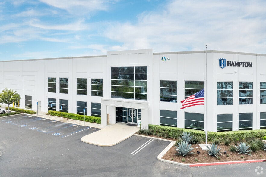 50 Icon, Foothill Ranch, CA for sale - Primary Photo - Image 1 of 1