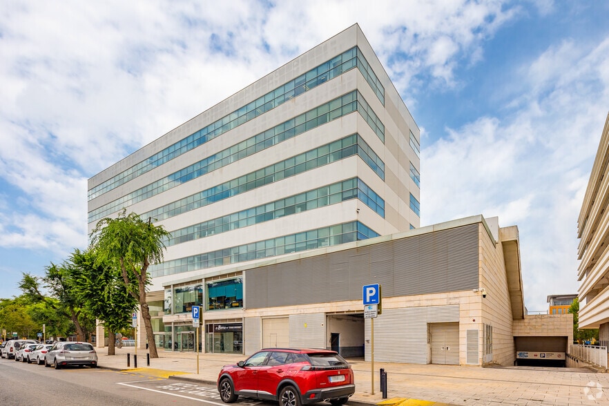 Coworking Space in Plaça de la Pau, 1, Cornellà de Llobregat for lease - Building Photo - Image 2 of 2