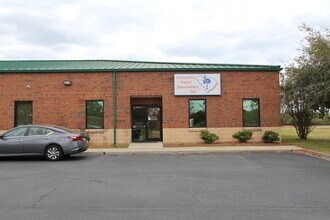 2240 N Douglas St, Florence, SC for lease Interior Photo- Image 2 of 5