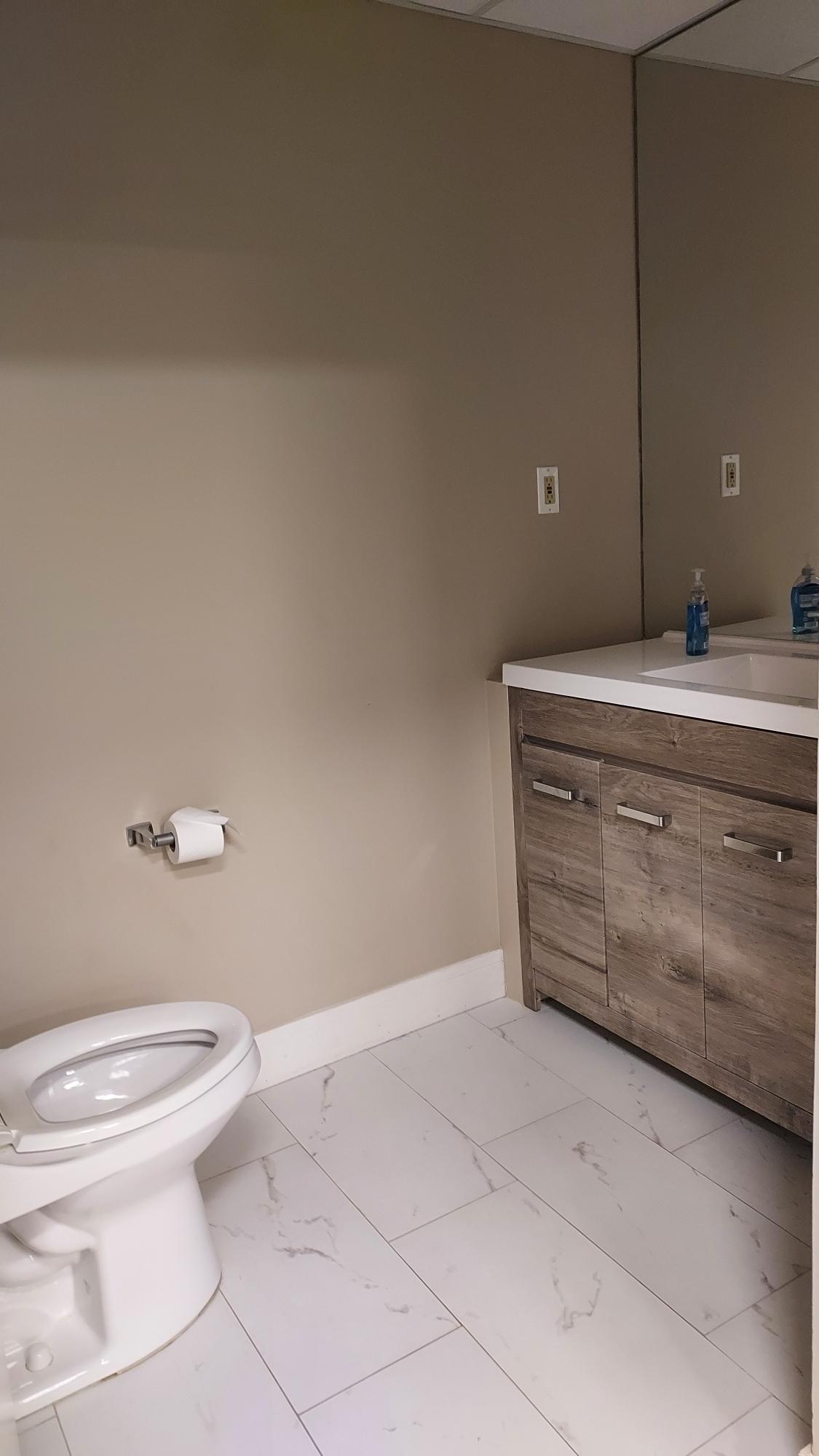 25 Pompton Ave, Verona, NJ for lease Interior Photo- Image 1 of 8