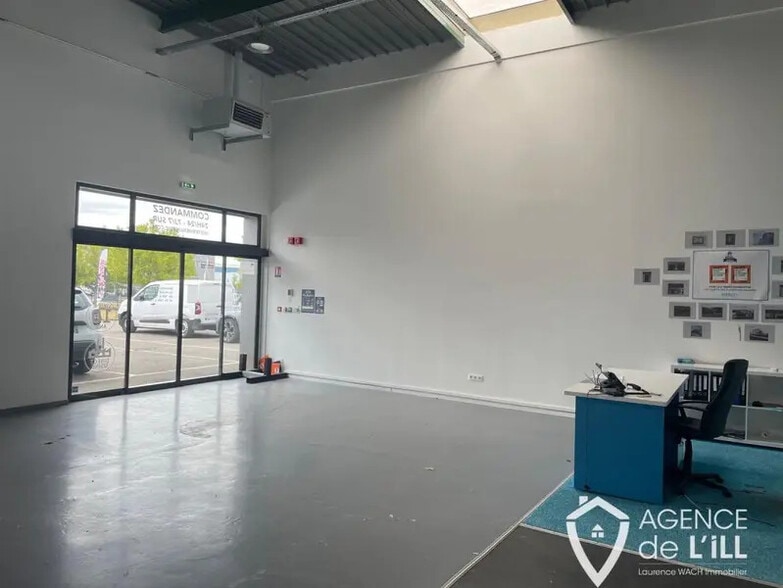Retail in Colmar for lease - Interior Photo - Image 1 of 5