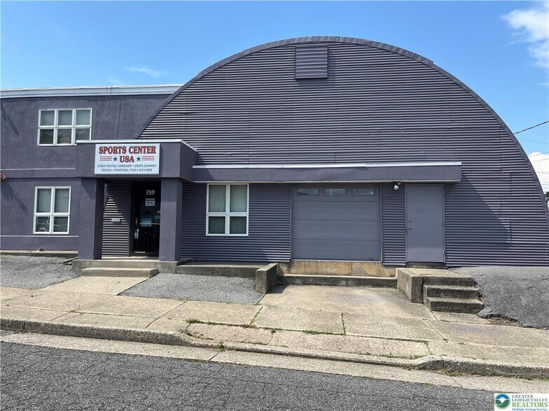749 E Ettwein St, Bethlehem, PA for sale - Primary Photo - Image 1 of 16
