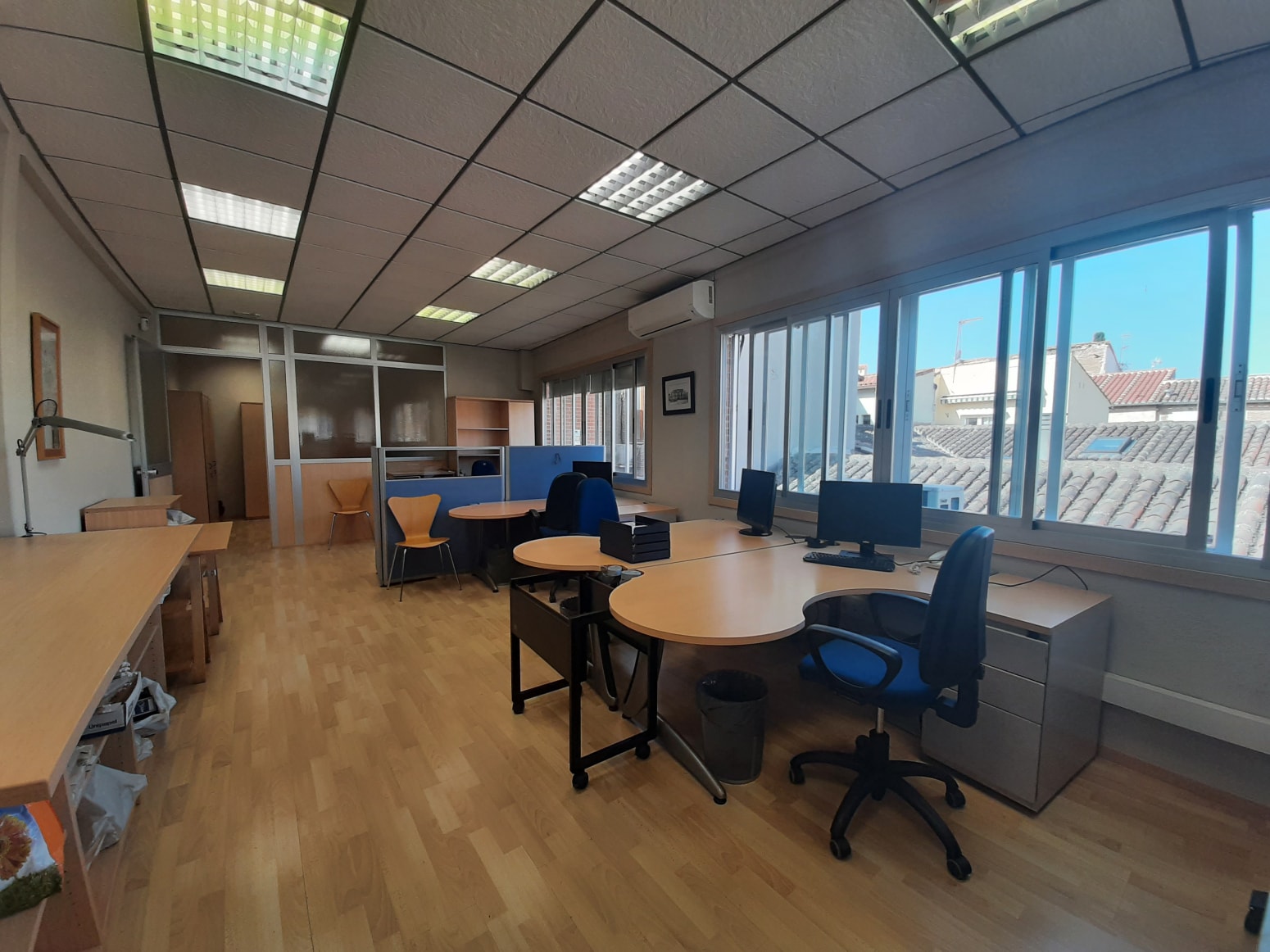 Office in Alcalá de Henares, Madrid for lease Interior Photo- Image 1 of 3