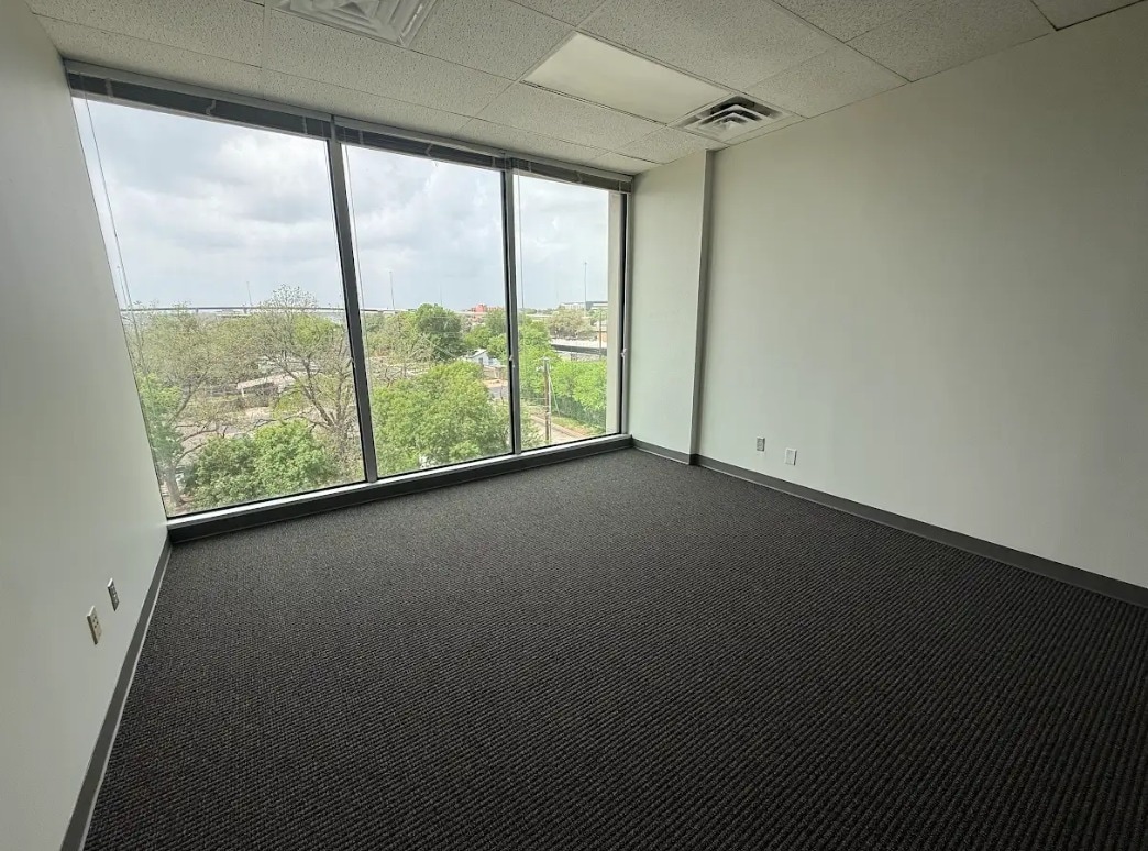 1106 Clayton Ln, Austin, TX for lease Interior Photo- Image 1 of 1