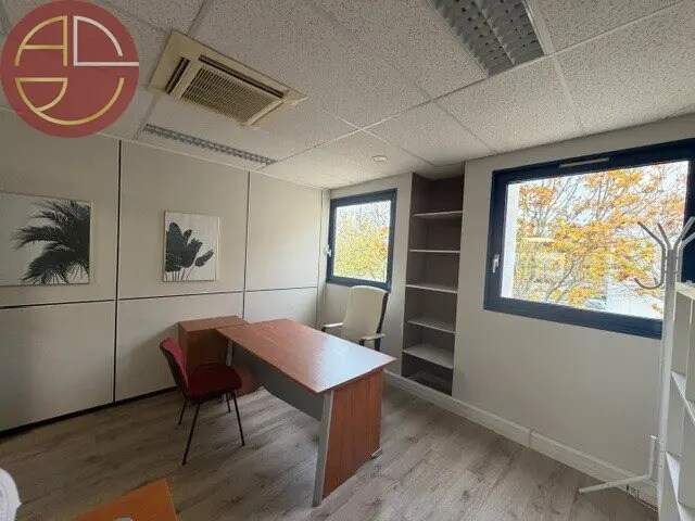 Location Bureaux 650 m²