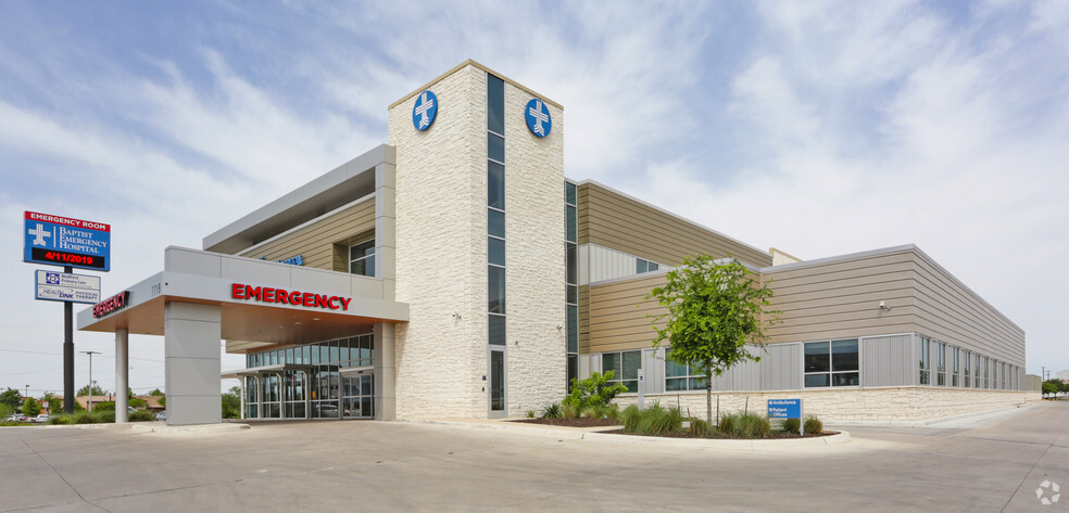 7719 IH-35 S, San Antonio, TX for lease - Primary Photo - Image 1 of 5